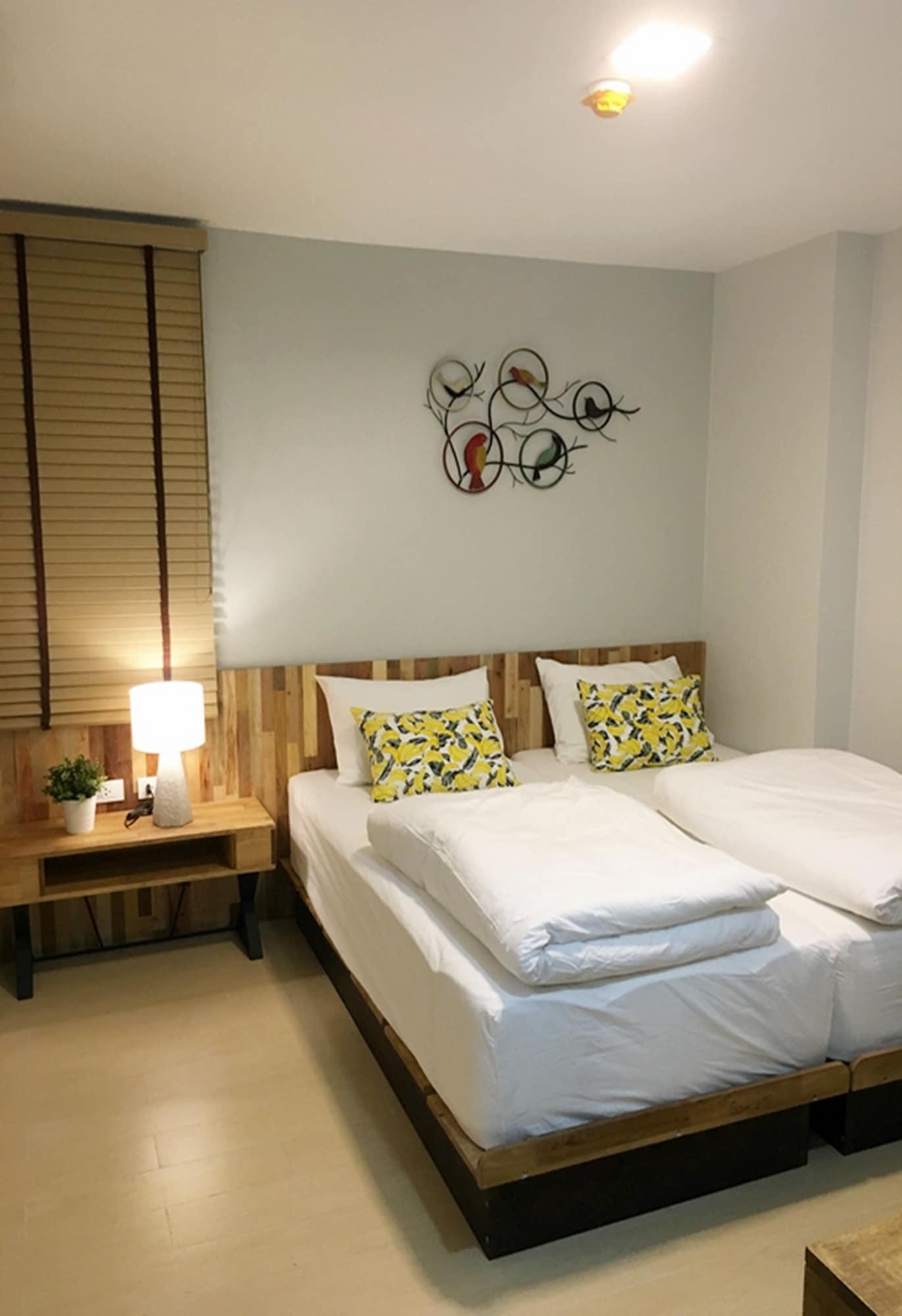 Отель Bangkok Saran Poshtel Экстерьер фото