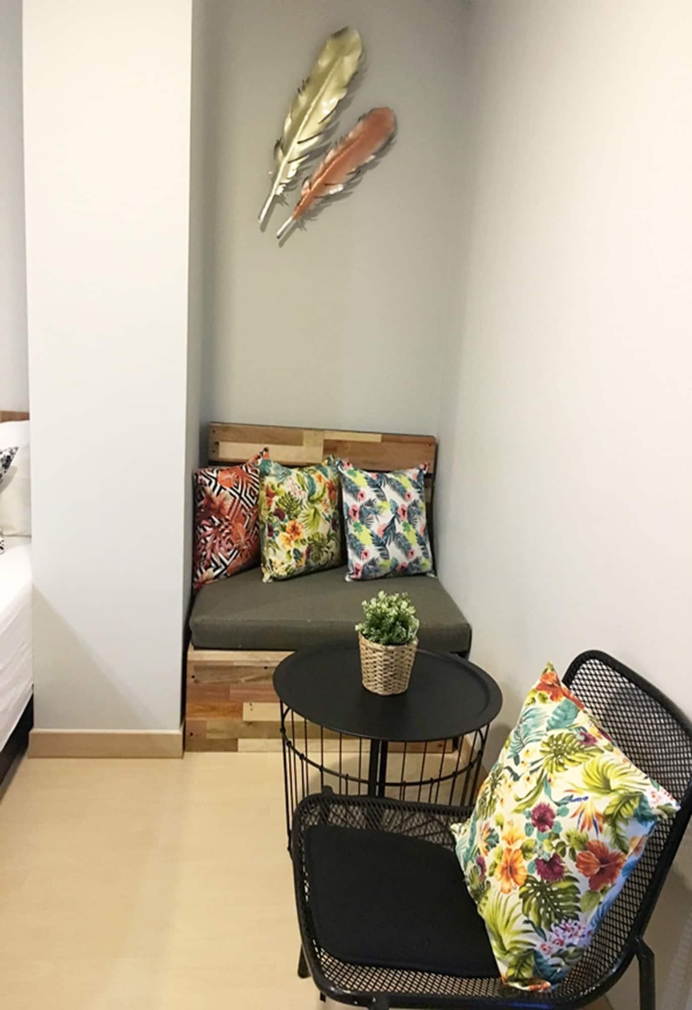 Отель Bangkok Saran Poshtel Экстерьер фото