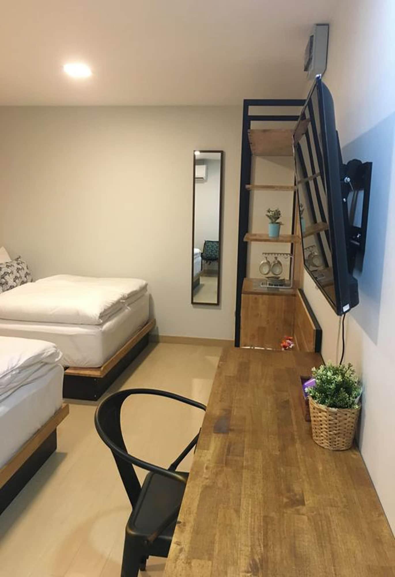 Отель Bangkok Saran Poshtel Экстерьер фото