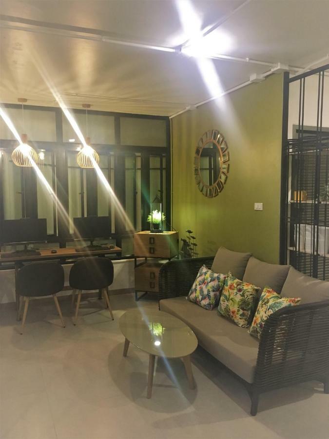 Отель Bangkok Saran Poshtel Экстерьер фото